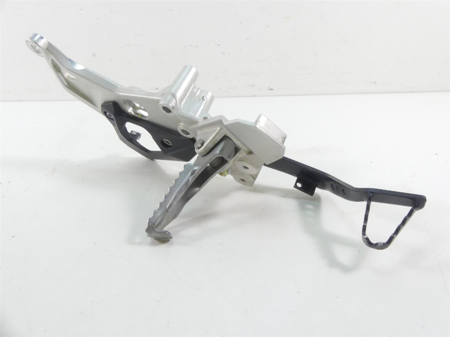 2020 BMW F850 GS K81 Rallye Front Right Footpeg & Brake Pedal 46718393176 | Mototech271