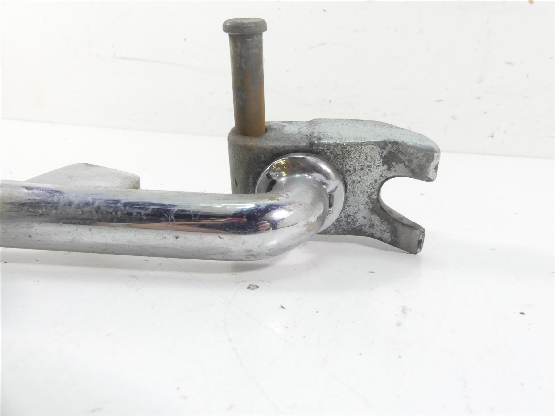 2011 Harley FXDWG Dyna Wide Glide Side Kickstand Kick Jiffy Stand 49704-90H {{ shop.shopifyCountryName }} - Mototech271