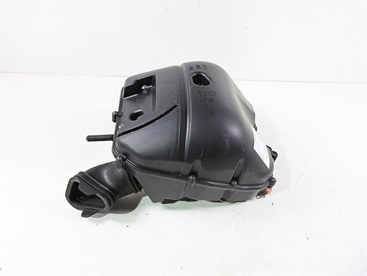 2013 Triumph Tiger 1215 Explorer Air Box Cleaner Breather & Tubes Set T2209550 {{ shop.shopifyCountryName }} - Mototech271