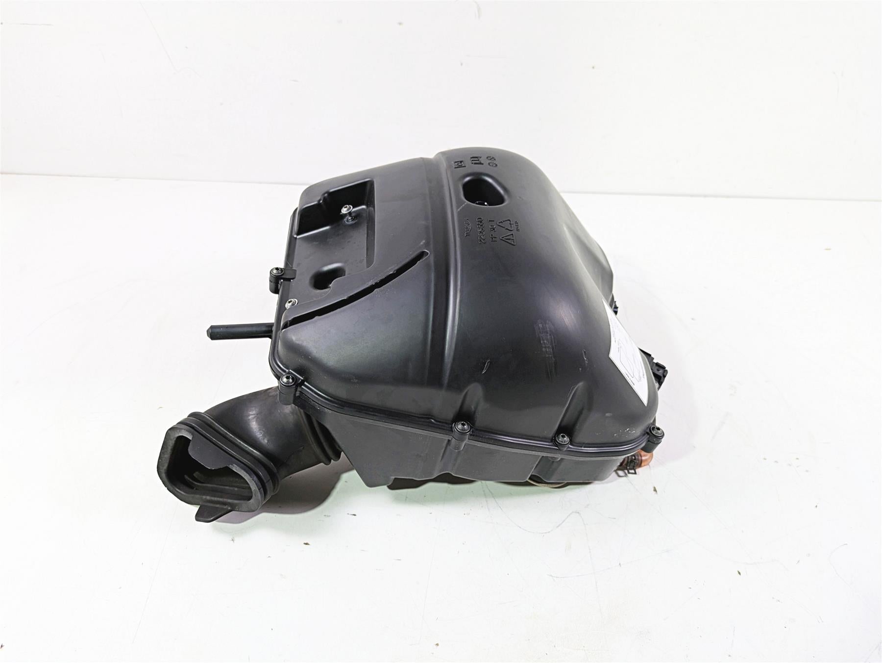 2013 Triumph Tiger 1215 Explorer Air Box Cleaner Breather & Tubes Set T2209550 {{ shop.shopifyCountryName }} - Mototech271