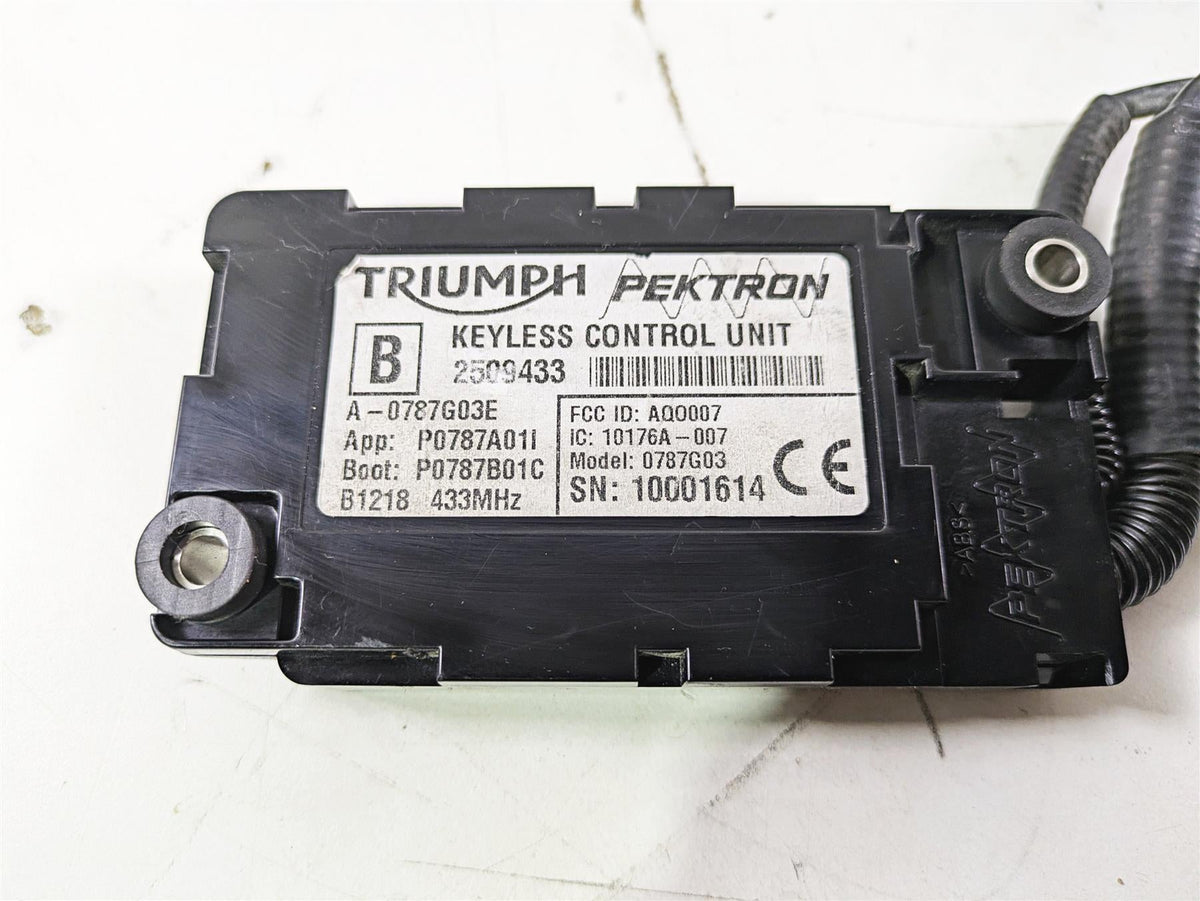 2019 Triumph Speed Triple RS 1050 Ignition Switch Key Immobilizer Cdi T1293450 {{ shop.shopifyCountryName }} - Mototech271