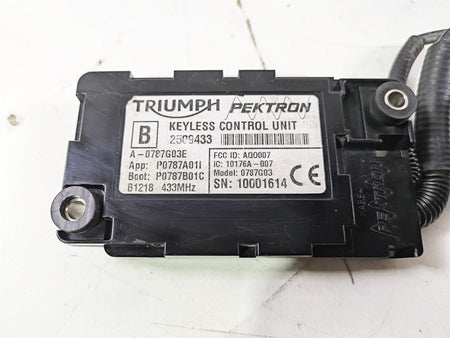 2019 Triumph Speed Triple RS 1050 Ignition Switch Key Immobilizer Cdi T1293450 {{ shop.shopifyCountryName }} - Mototech271