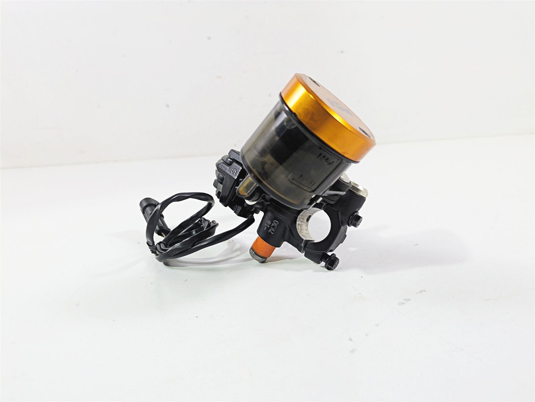 2018 KTM 1290 Super Duke R Front Brake Radial Master Cylinder 61313029000 {{ shop.shopifyCountryName }} - Mototech271