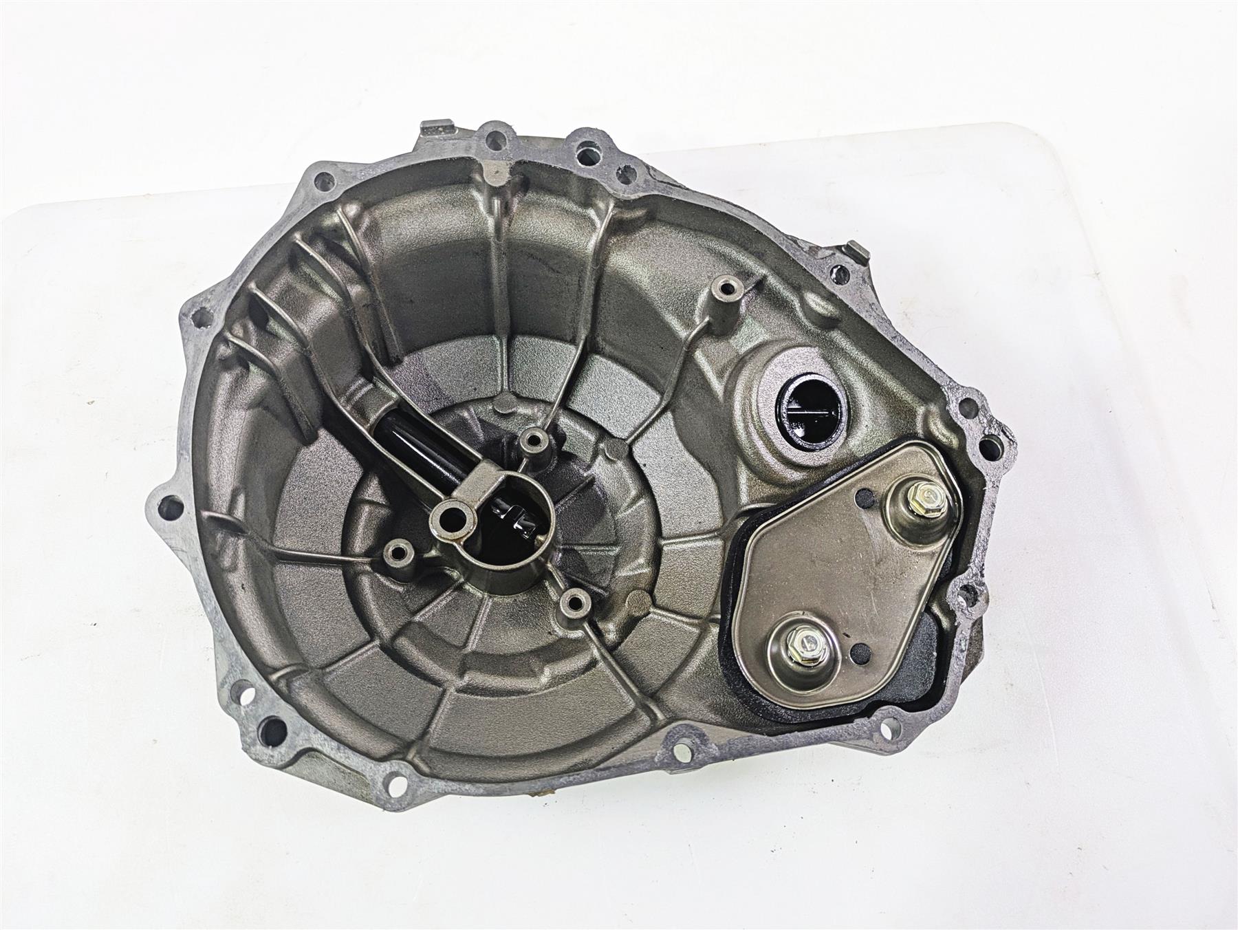2016 Kawasaki ZX10R Ninja Right Side Engine Clutch Cover 14032-0560 {{ shop.shopifyCountryName }} - Mototech271
