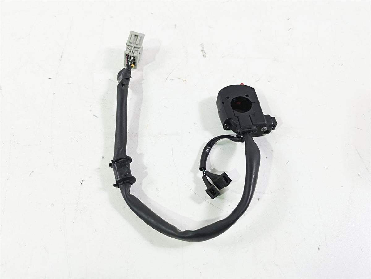 2017 Honda CBR600RR Right Hand Control Switch Kill Start 35130-MJC-A01 {{ shop.shopifyCountryName }} - Mototech271