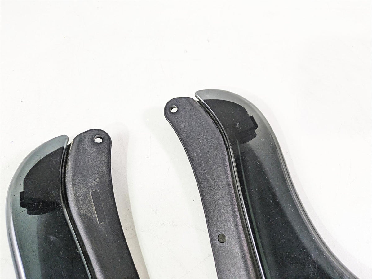 2011 Harley Touring FLHTCUSE CVO E-Glide Front Lower Wind Deflector Set {{ shop.shopifyCountryName }} - Mototech271