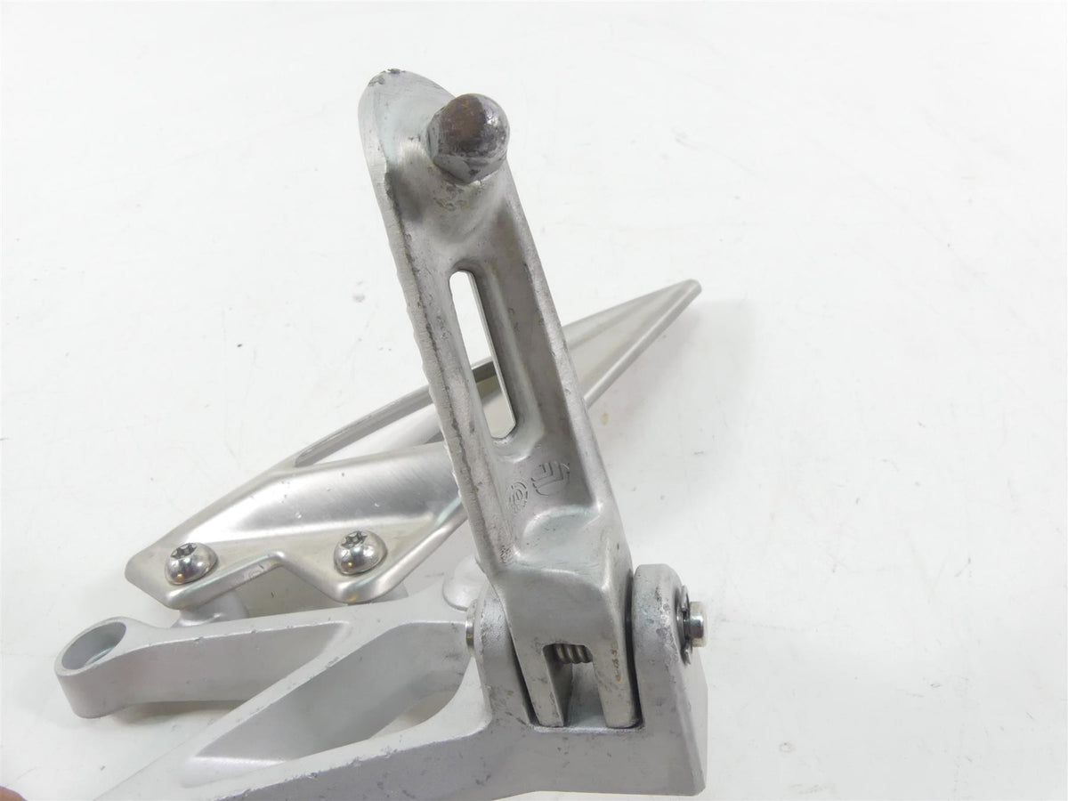 2018 Triumph Street Triple 765RS Left Rider Foot Peg Footpeg T2081534 {{ shop.shopifyCountryName }} - Mototech271