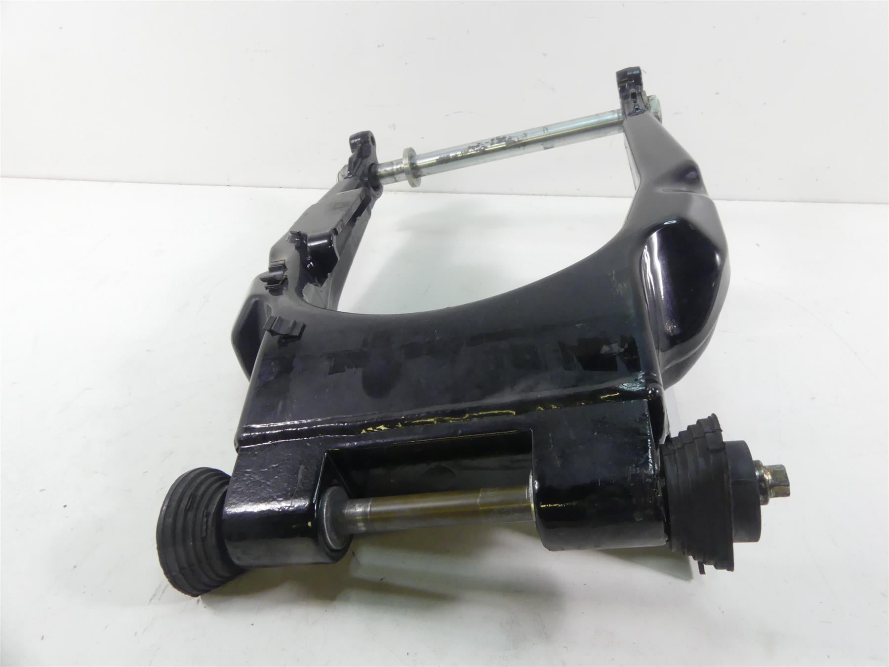 2010 Harley Touring FLHX Street Glide Rear Swingarm Swing Arm Fork 47549-09 {{ shop.shopifyCountryName }} - Mototech271