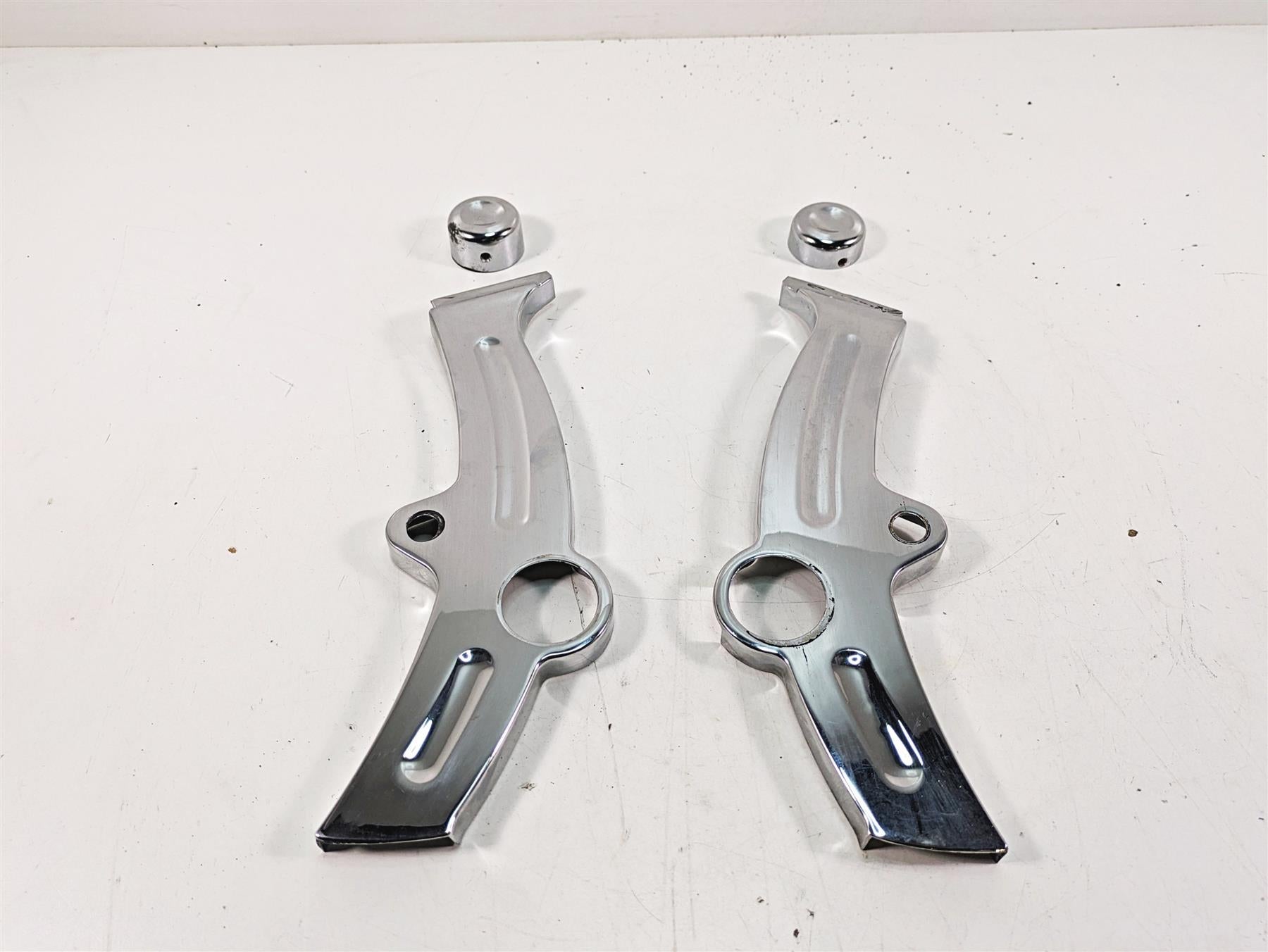 2000 Harley FXSTS Softail Springer Kuryakyn Chrome Frame Cover Set 7851 {{ shop.shopifyCountryName }} - Mototech271