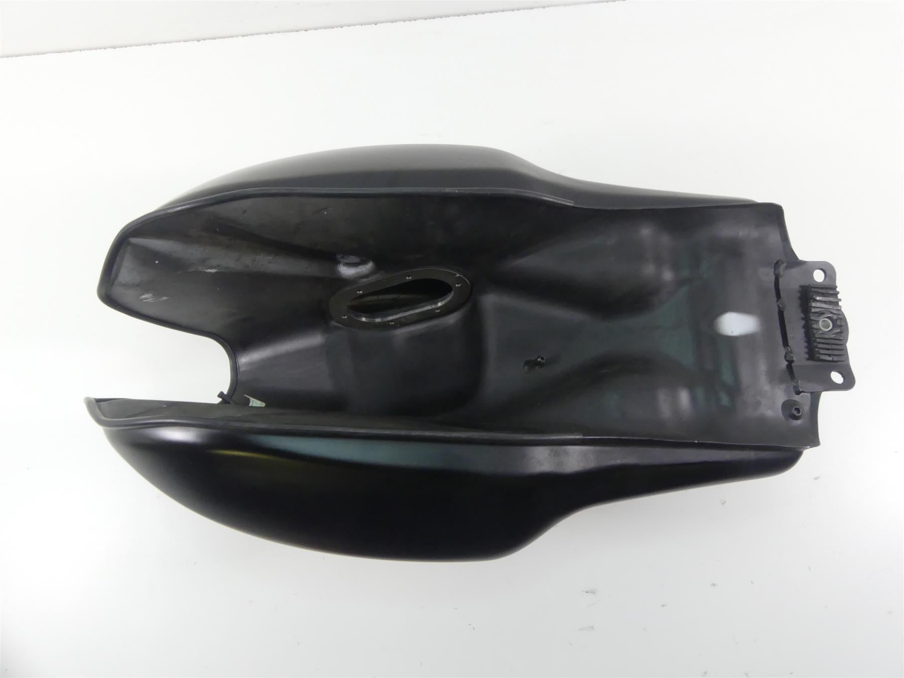 2016 Moto Guzzi V7 II Special 750 Fuel Gas Tank Reservoir - Read 2H000020000XN2 {{ shop.shopifyCountryName }} - Mototech271