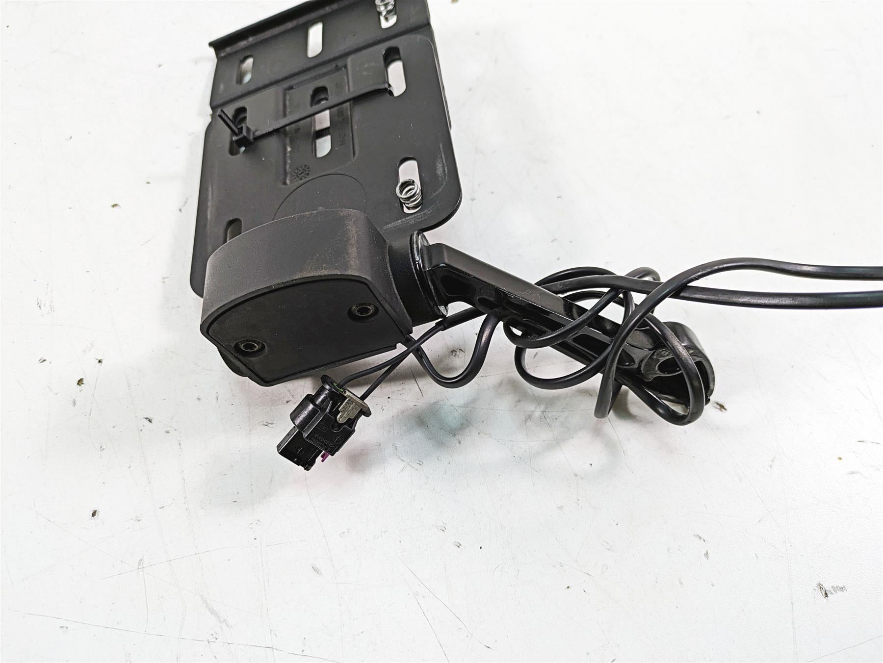 2020 Harley Softail FXBB Street Bob Side License Plate Holder Mount 67900343 {{ shop.shopifyCountryName }} - Mototech271