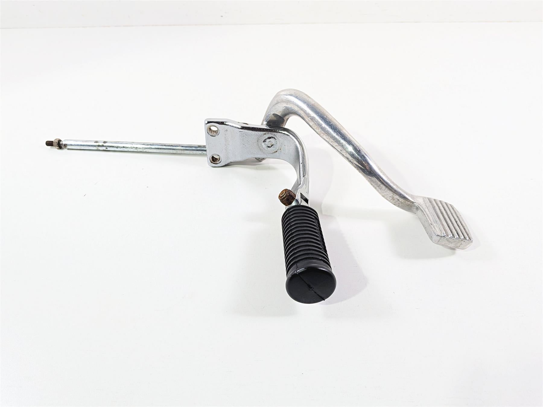 2014 Harley FXDL Dyna Low Rider Right Rider Footpeg Brake Pedal 50666-07 {{ shop.shopifyCountryName }} - Mototech271