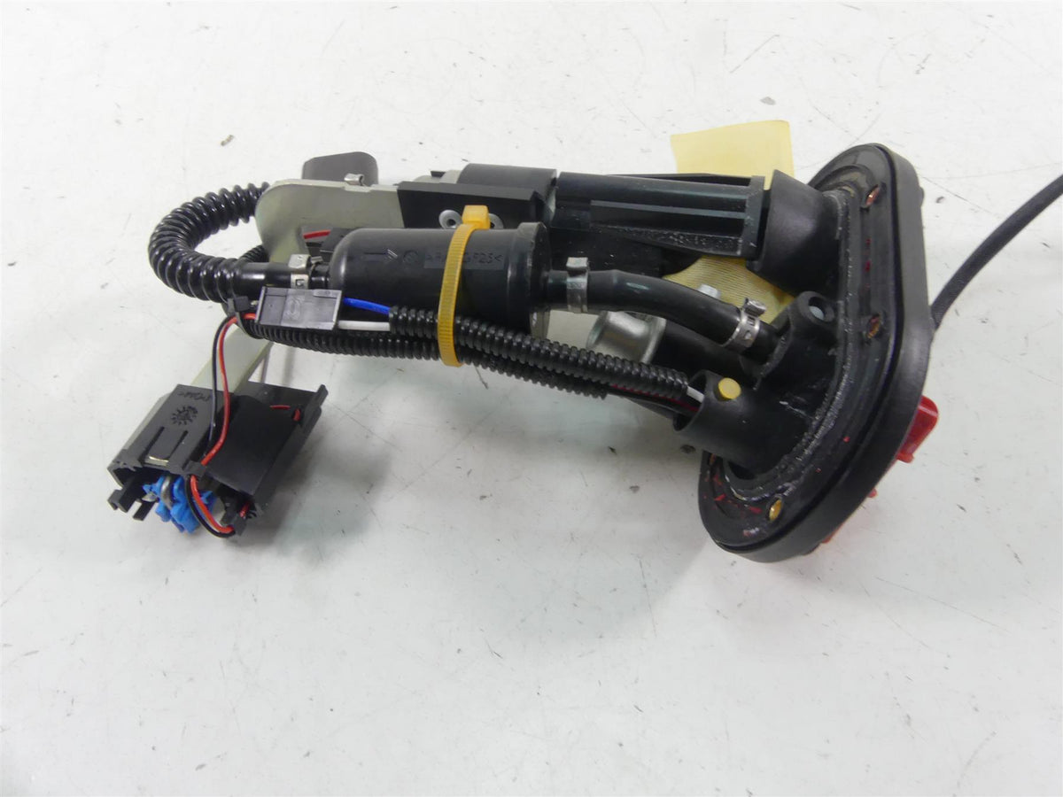 2021 Aprilia RS 660 Fuel Gas Petrol Pump & Sending Unit 3K Only -Tested 2D000547 {{ shop.shopifyCountryName }} - Mototech271