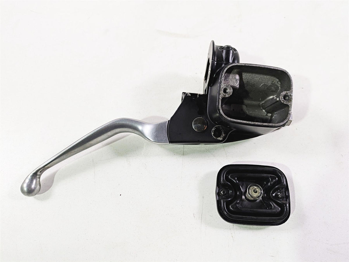 2014 Harley FLS Softail Slim Front Brake Master Cylinder 9/16" 45029-11D {{ shop.shopifyCountryName }} - Mototech271
