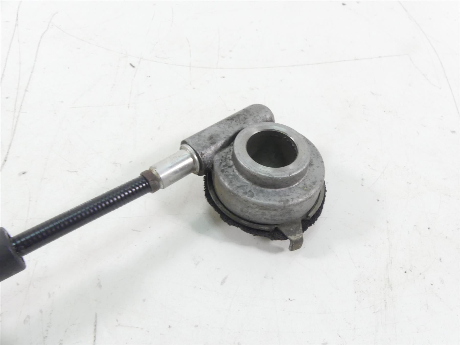 1998 Harley Touring FLHTC Electra Glide Speedo Drive Gear Hub & Cable 67101-96 {{ shop.shopifyCountryName }} - Mototech271