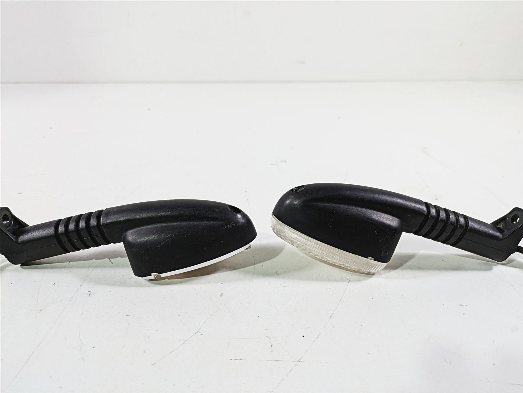 2012 BMW R1200R K27 Front Blinker Turn Signal Set - Read 63137667771 63137667772 {{ shop.shopifyCountryName }} - Mototech271