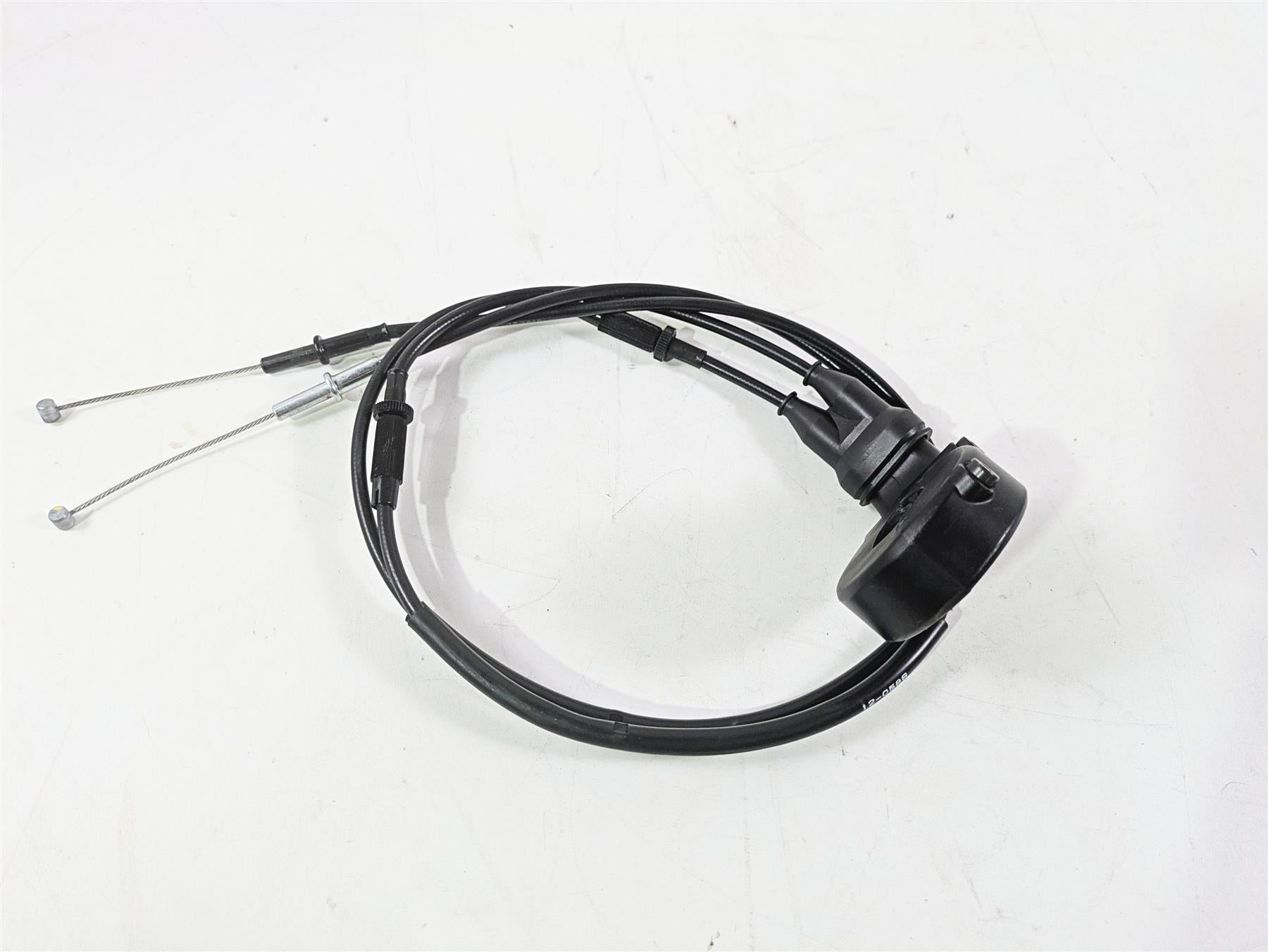 2020 Kawasaki ZX6R ZX636 Ninja Throttle Cable Set 32099-0766 {{ shop.shopifyCountryName }} - Mototech271