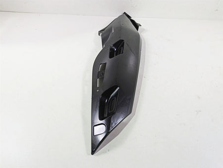2010 BMW R1200RT K26 Right Tail Fairing Cover Cowl - Read 46637681572 {{ shop.shopifyCountryName }} - Mototech271