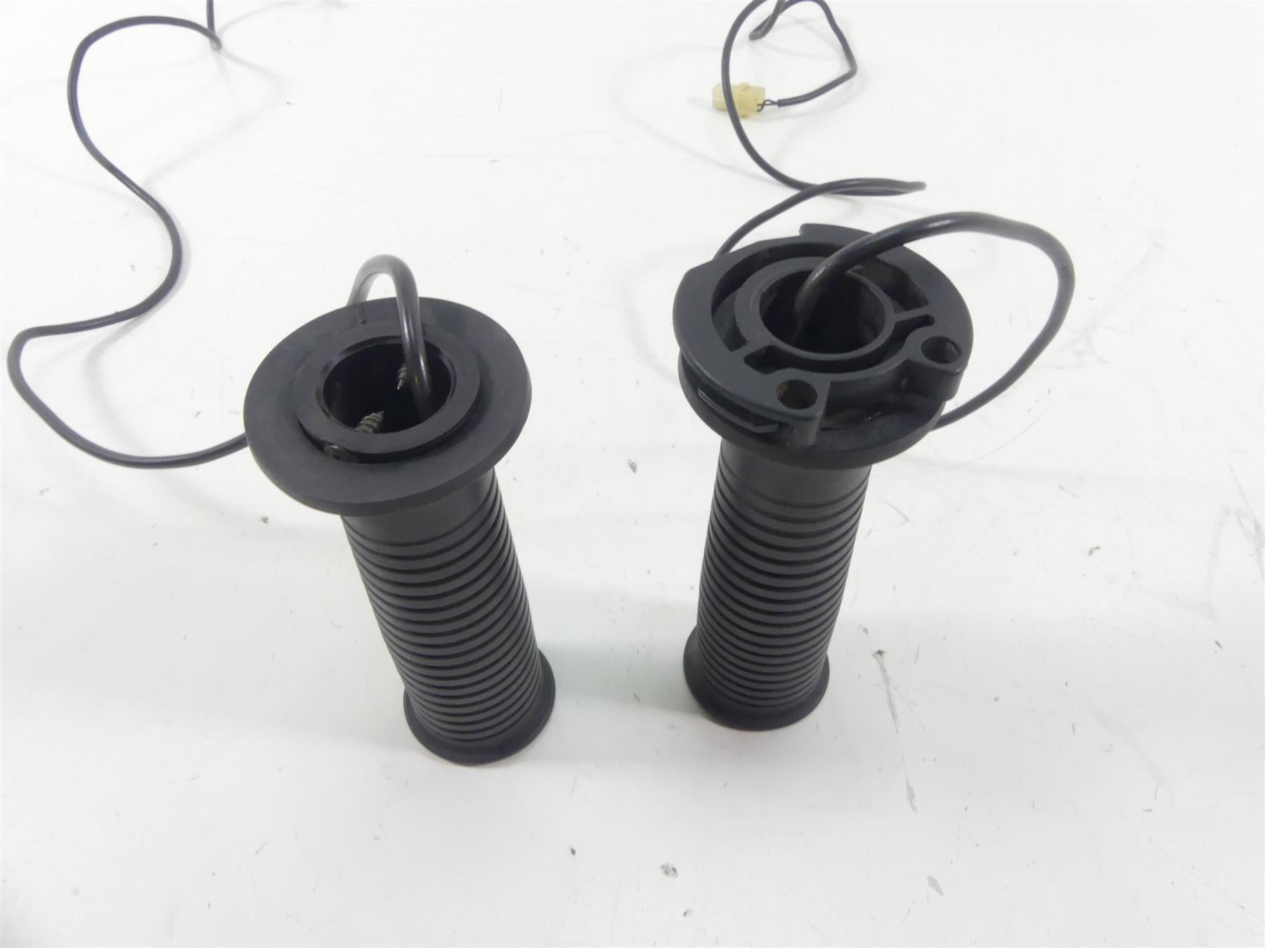 2001 BMW R1150 GS R21 Heated Hand Grip Set - Read 61317694813 61317710440 {{ shop.shopifyCountryName }} - Mototech271