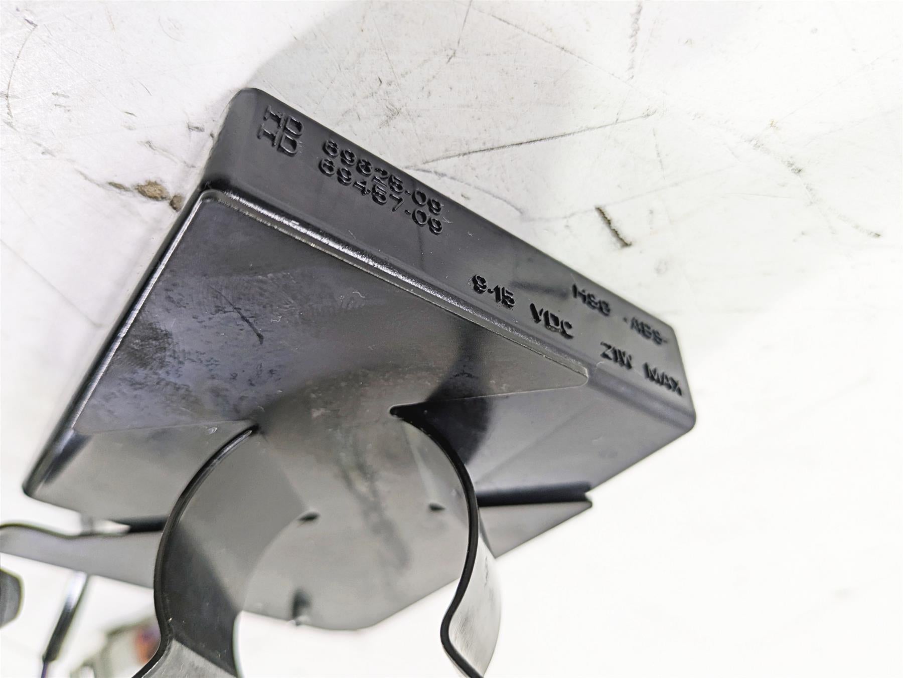 2012 Harley VRSCF Muscle V Rod Blinker Turn Signal Module 69457-09 69825-09 {{ shop.shopifyCountryName }} - Mototech271