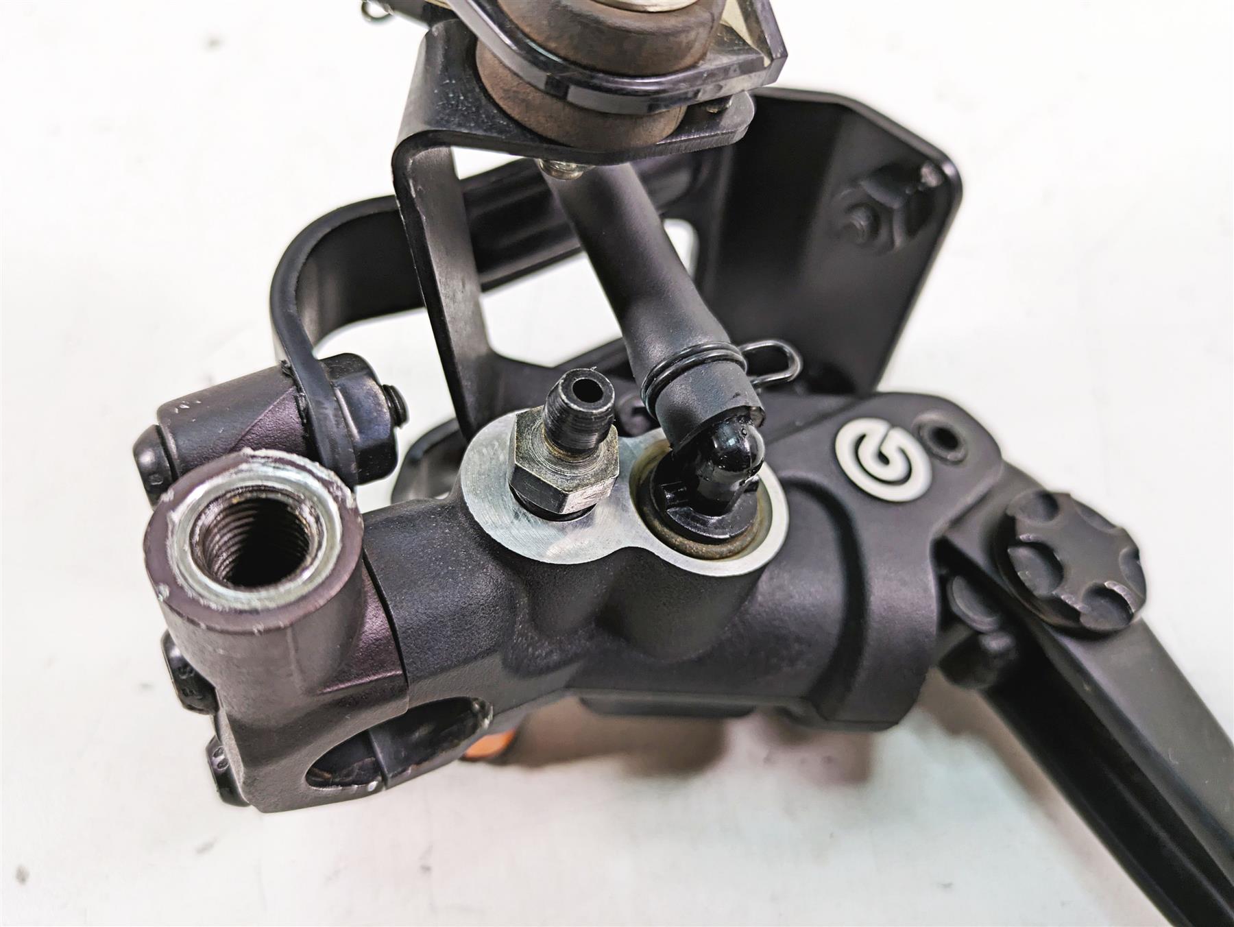 2022 Harley RA1250 S Pan America Brembo Front Brake Master Cylinder 41700602 {{ shop.shopifyCountryName }} - Mototech271