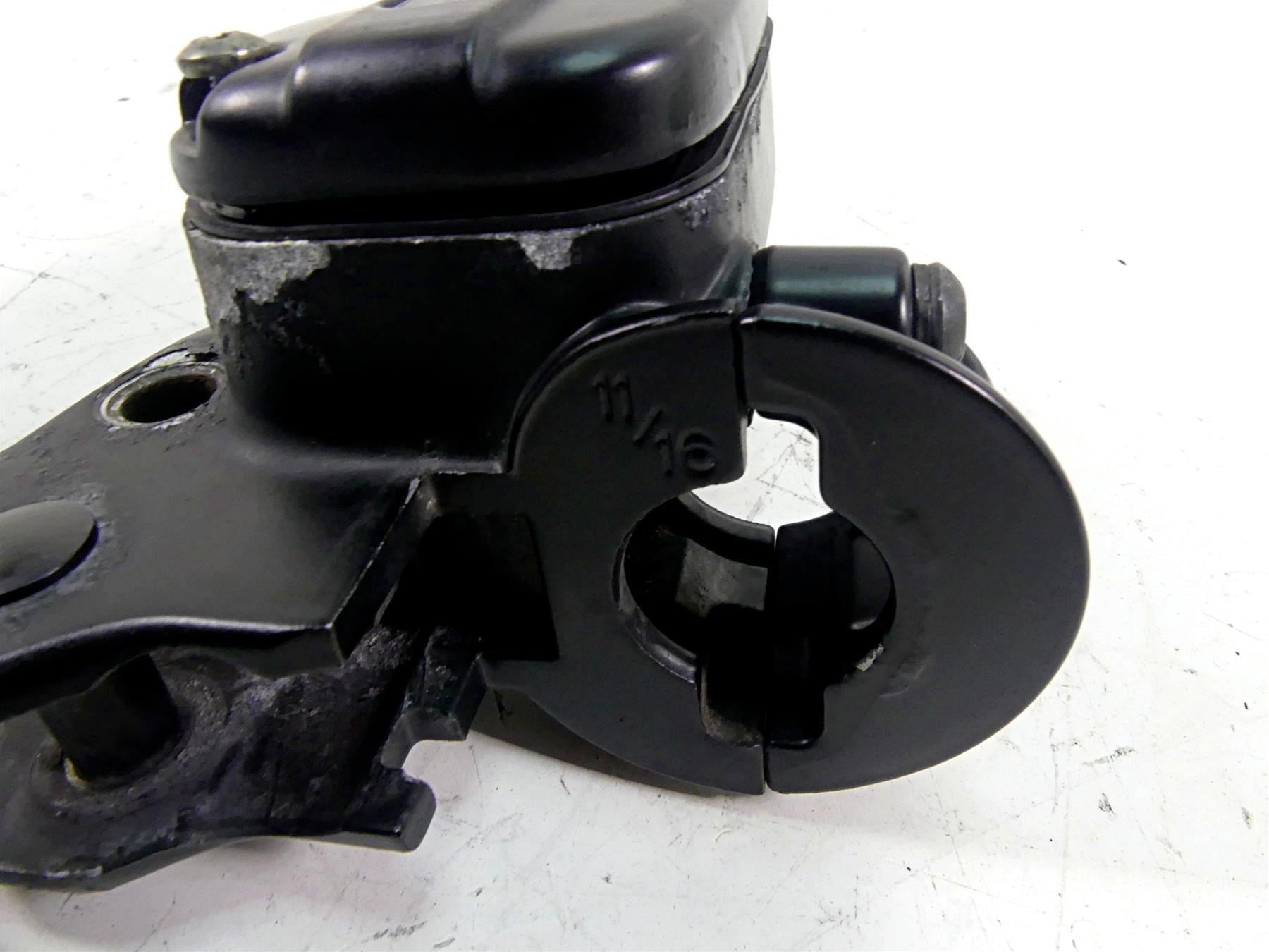 2015 Harley Davidson VRSCDX Night Rod Sp Clutch Master Cylinder 11/16" 38744-09B {{ shop.shopifyCountryName }} - Mototech271