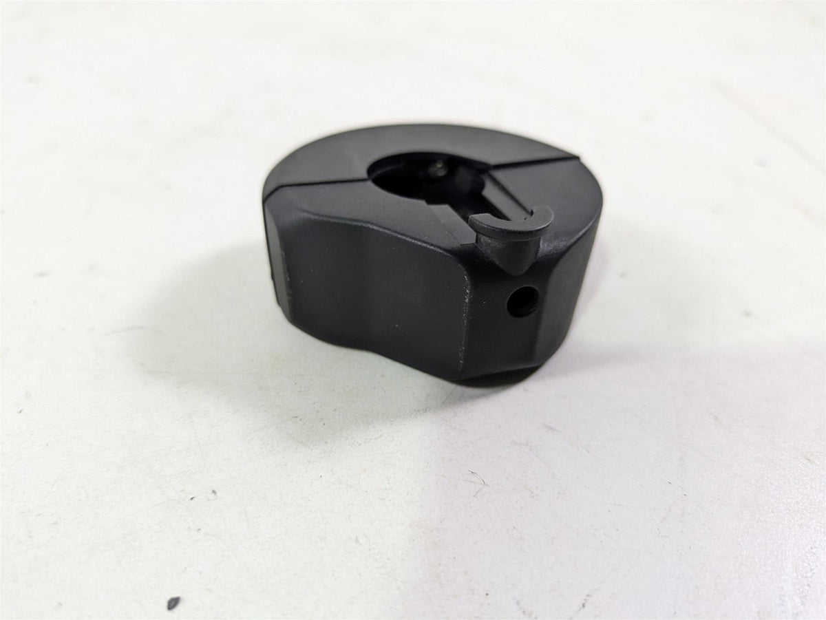 2016 BMW F800R K73 Right Hand Control Switch Start Kill 61318546170 {{ shop.shopifyCountryName }} - Mototech271