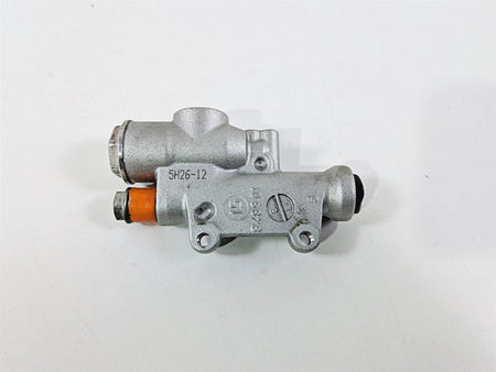 2016 Aprilia RSV 1100 Tuono V4 Factory Rear Brembo Brake Master Cylinder B044586 {{ shop.shopifyCountryName }} - Mototech271