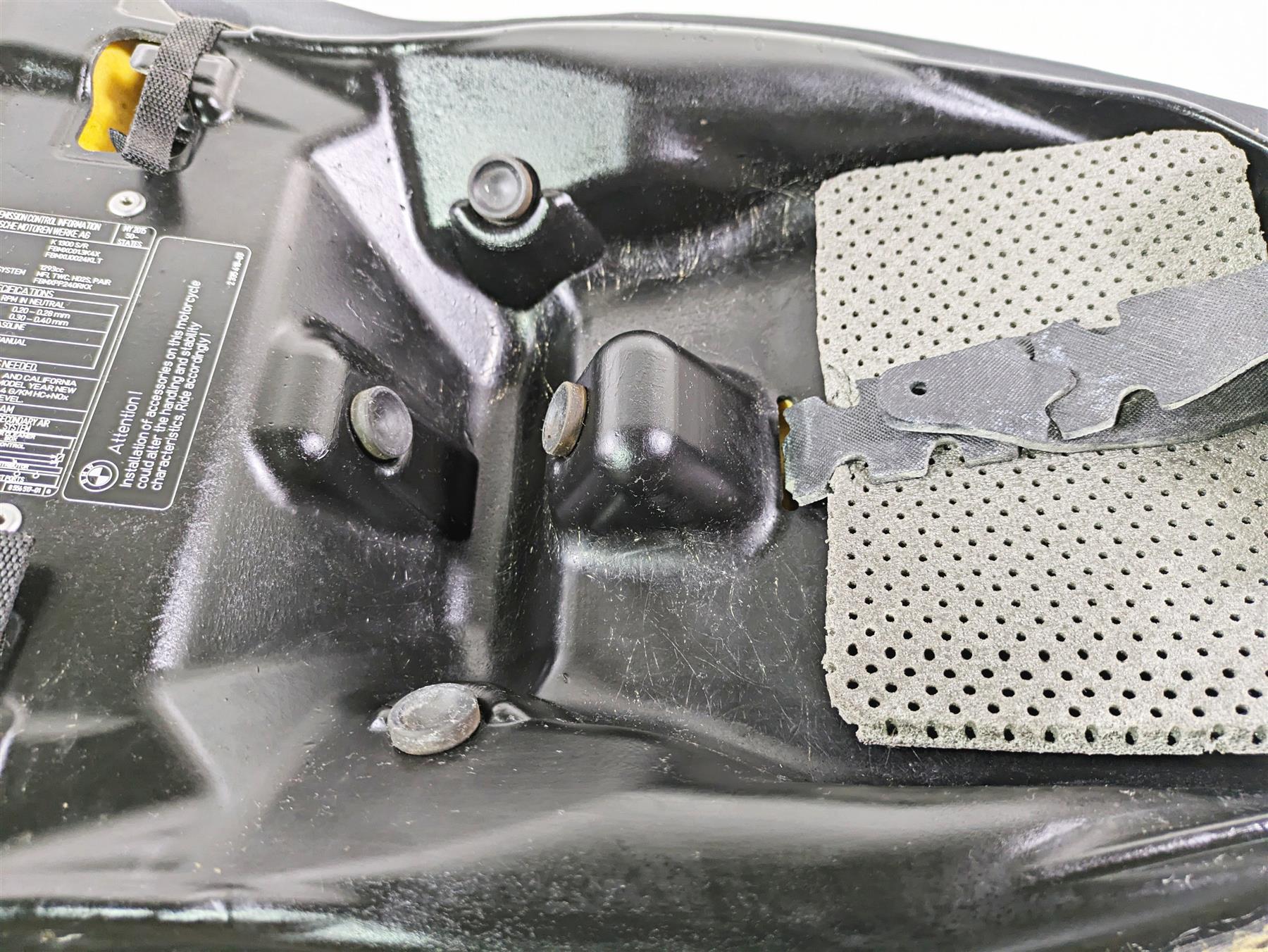 2014 BMW K1300S K40 Seat Saddle Low 790mm 52538528326 {{ shop.shopifyCountryName }} - Mototech271