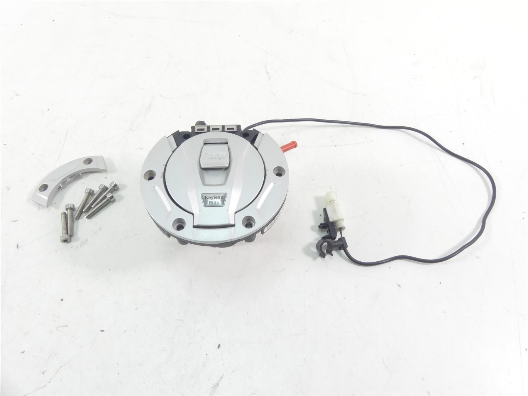 2017 BMW R1200GS GSW K50 Handsfree Fuel Petrol Gas Cap Lid 16118531632