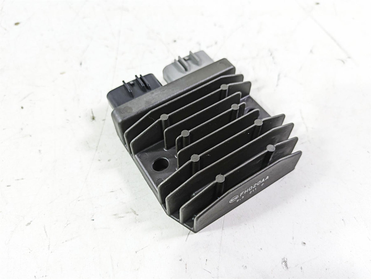 2020 Triumph Street Scrambler 900 Rectifier Voltage Regulator FH020AA 1300675 {{ shop.shopifyCountryName }} - Mototech271