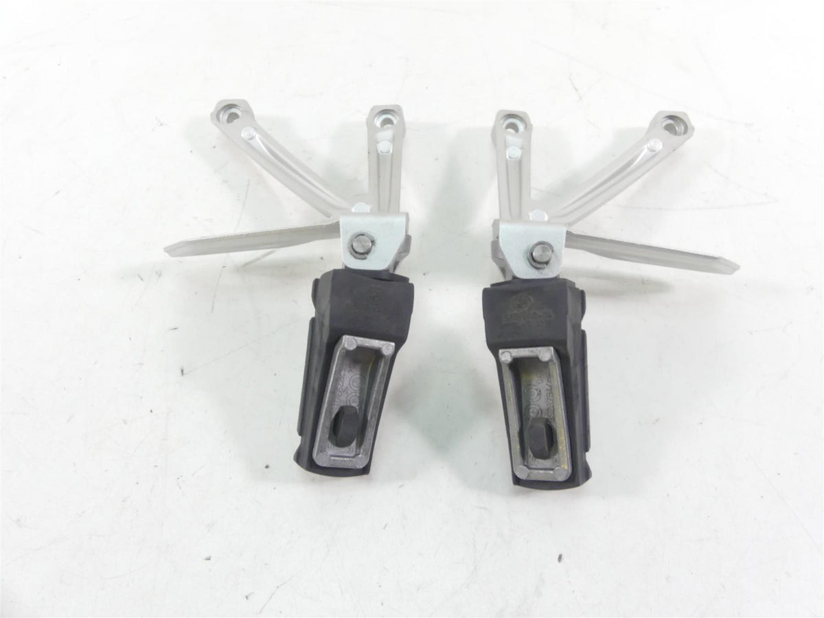 2017 BMW R1200GS GSW K50 Rear Passenger Footpeg Set 46718526741 46718526742 {{ shop.shopifyCountryName }} - Mototech271