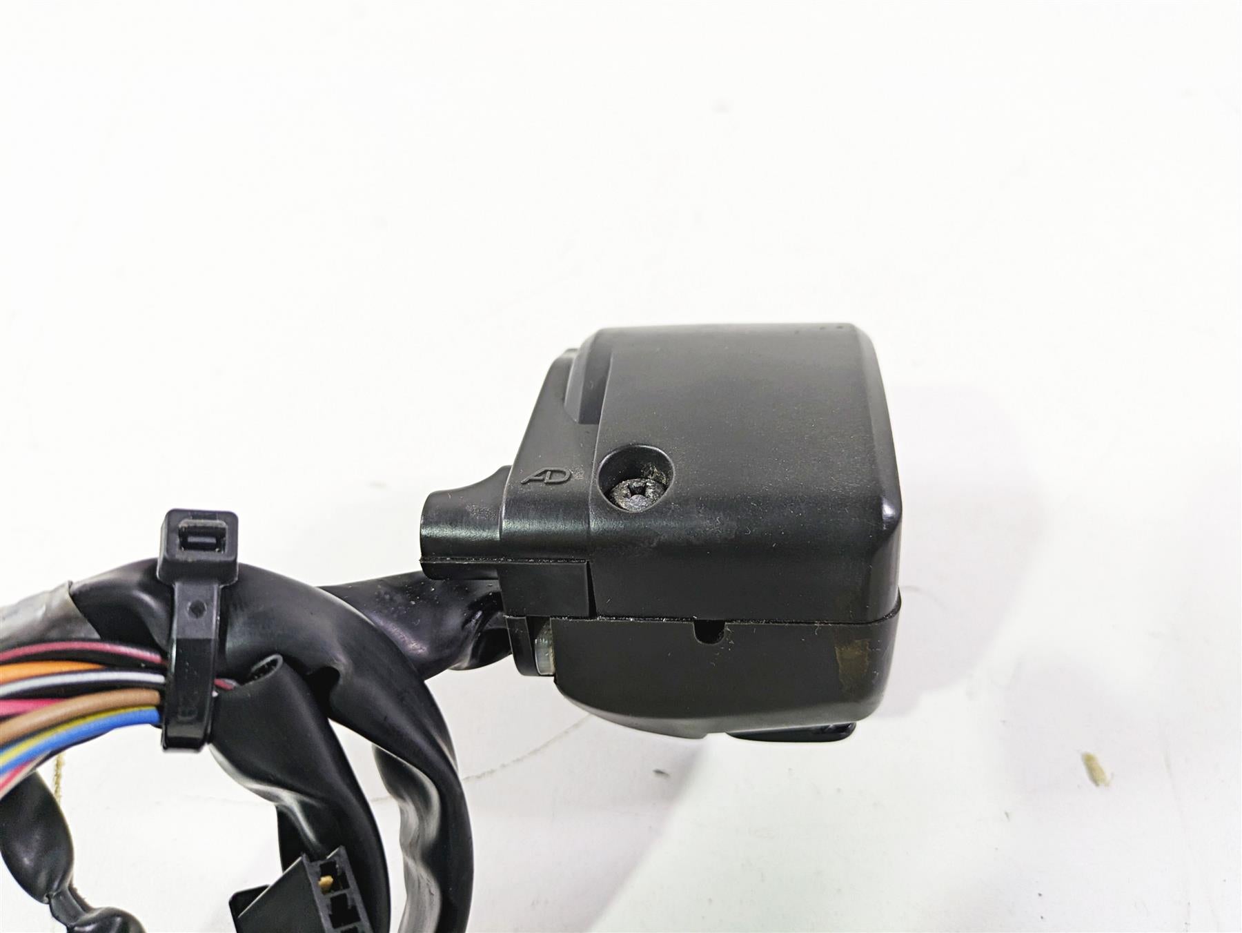 2005 Kawasaki ZX1000 ZX10R Ninja Left Hand Turn Signal Control Switch 46091-0116 {{ shop.shopifyCountryName }} - Mototech271