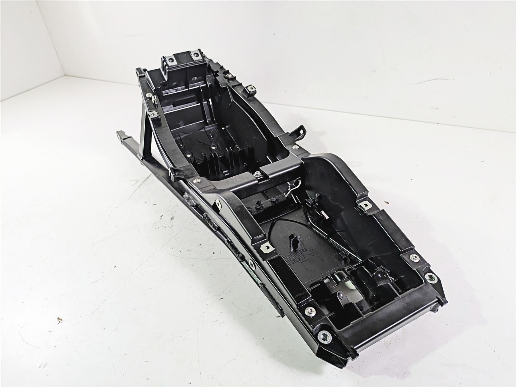 2019 BMW S1000XR K49 Subframe & Inner Fender - Read 46518551375 {{ shop.shopifyCountryName }} - Mototech271