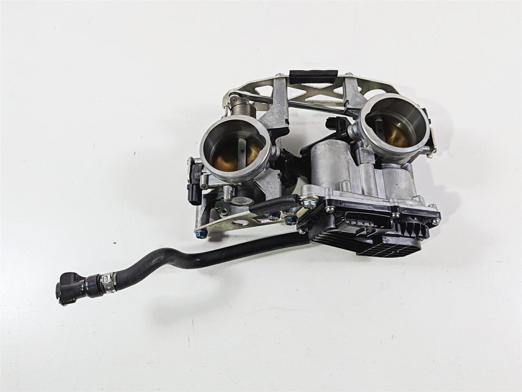 2015 KTM 1290 R Super Duke Keihin Throttle Body Bodies Assembly