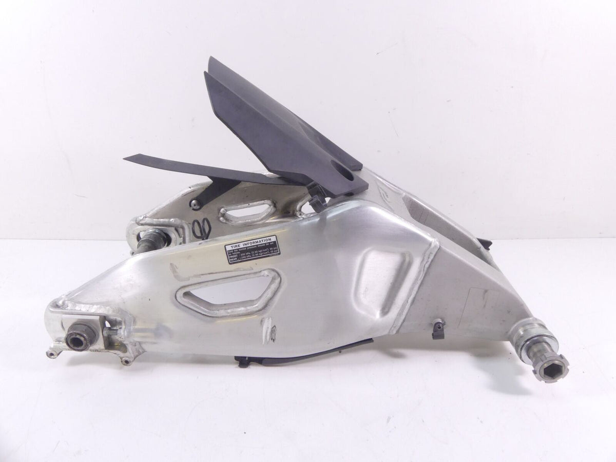 2015 Yamaha YZF-R1M Rear Swingarm Swing Arm Suspension + 28mm Axle 2CR-22110-10 {{ shop.shopifyCountryName }} - Mototech271