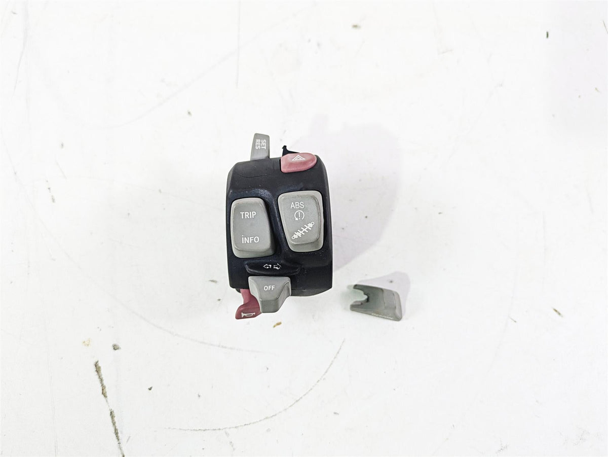 2015 BMW R1200GS Adv K51 Left Hand Control Switch READ 61318549965 {{ shop.shopifyCountryName }} - Mototech271