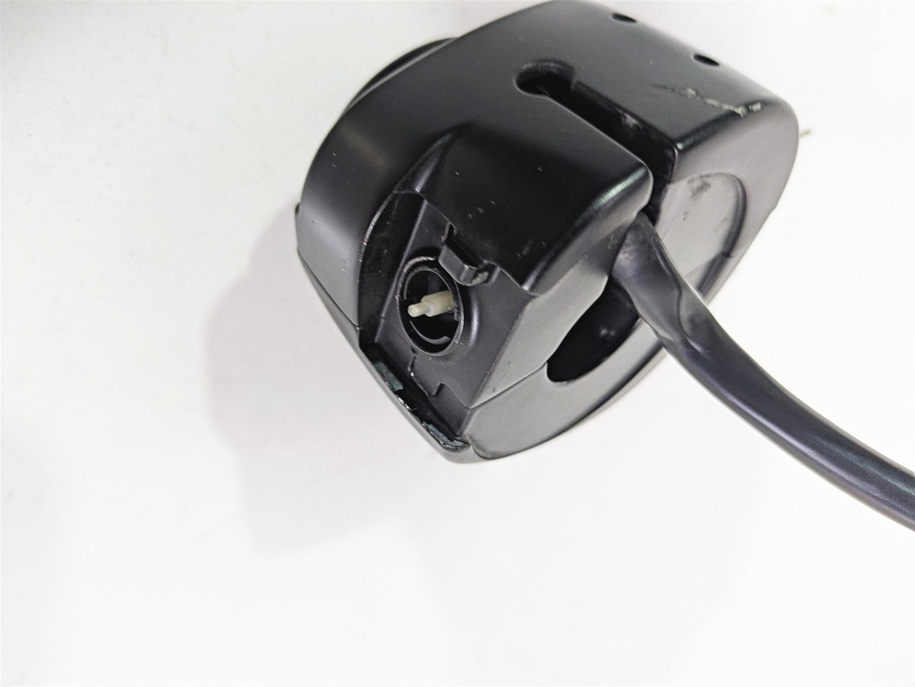 2014 Harley FLS Softail Slim Left Hand Turn Signal Control Switch Read 72949-12A {{ shop.shopifyCountryName }} - Mototech271