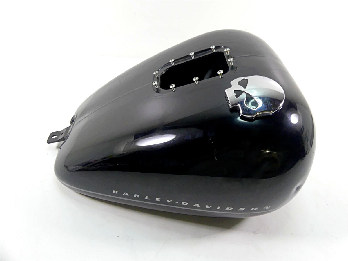 2011 Harley Softail FXS Blackline Fuel Gas Petrol Tank Reservoir - Read 61000694 {{ shop.shopifyCountryName }} - Mototech271