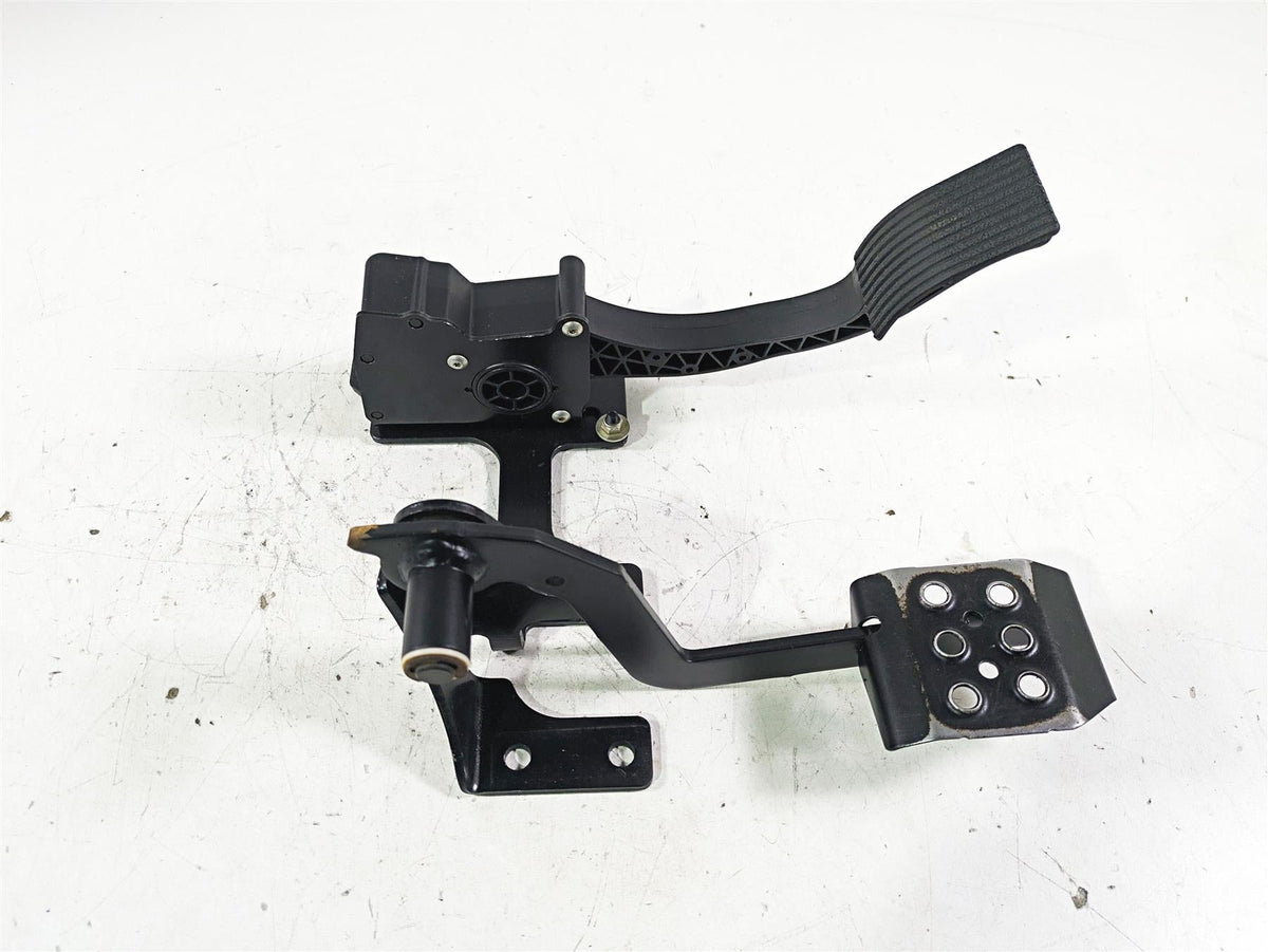 2020 Polaris RZR XP 1000 Turbo Brake & Accelerate Pedal Set 1019105 4014042 {{ shop.shopifyCountryName }} - Mototech271