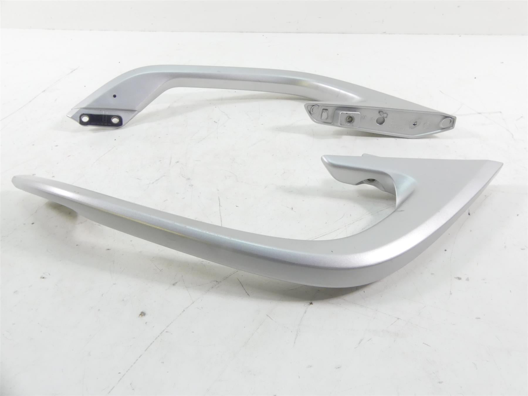 2017 BMW R1200RT K52 Luggage Rack & Rear Grab Handles 46548520650 {{ shop.shopifyCountryName }} - Mototech271
