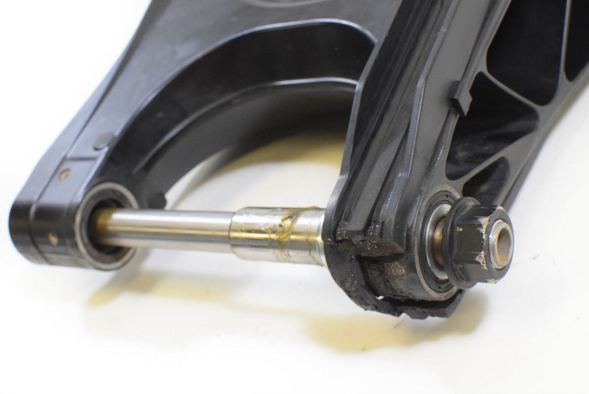 2017 KTM 1090 Adventure R Rear Swingarm Swing Arm - Damaged 6070403004433 {{ shop.shopifyCountryName }} - Mototech271