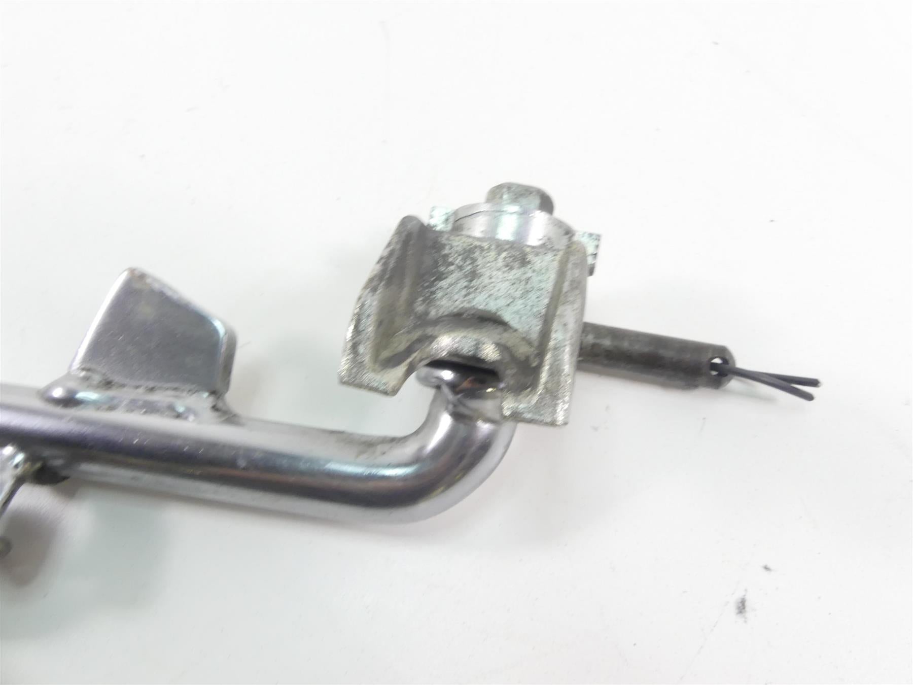 2009 Harley Dyna FXDF SE CVO Fat Bob Side Kickstand Kick Stand 49704-90H {{ shop.shopifyCountryName }} - Mototech271