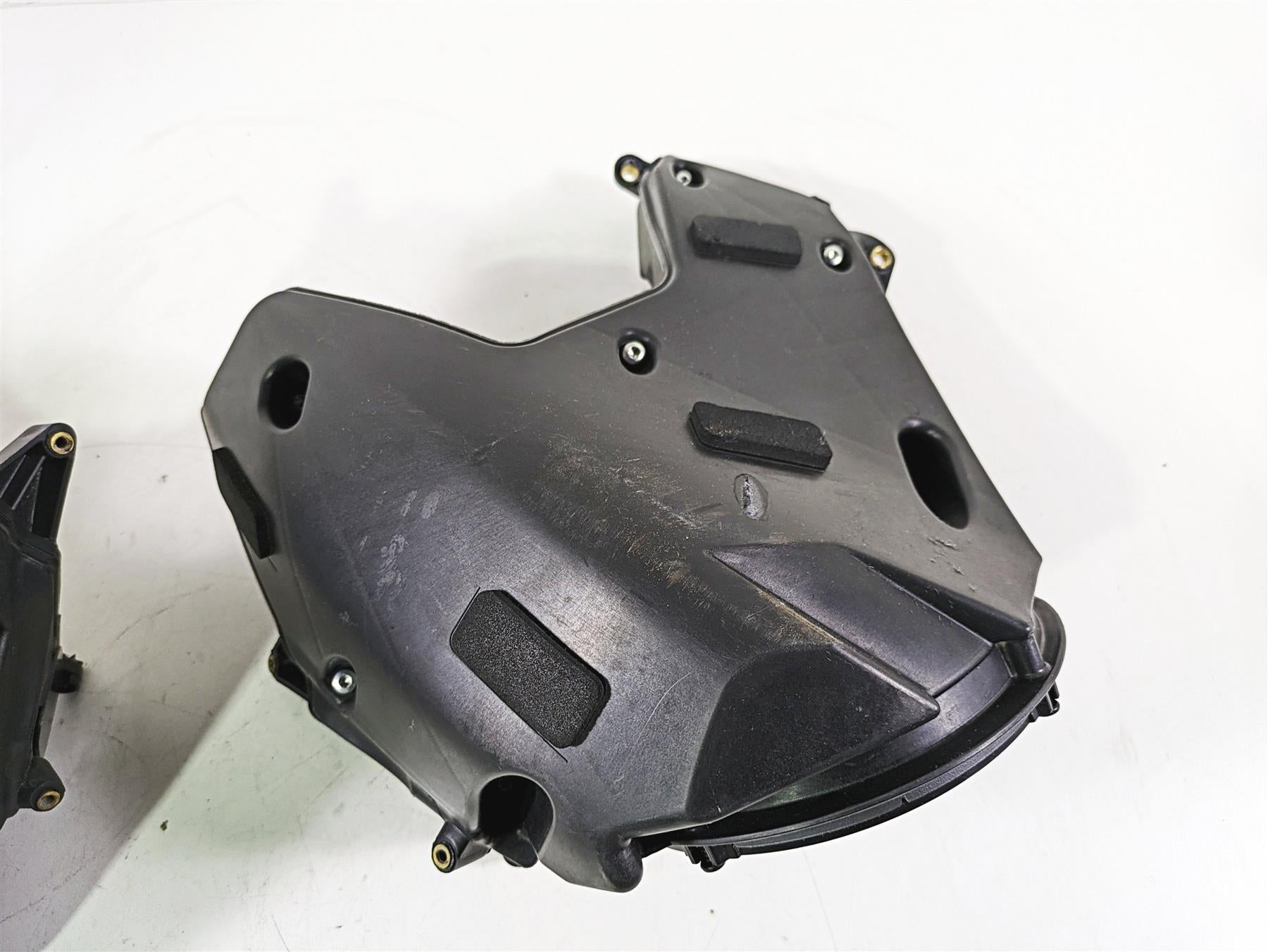 2017 Harley Touring FLTRXS Road Glide Left Right Speaker Housing -READ 76000460 {{ shop.shopifyCountryName }} - Mototech271