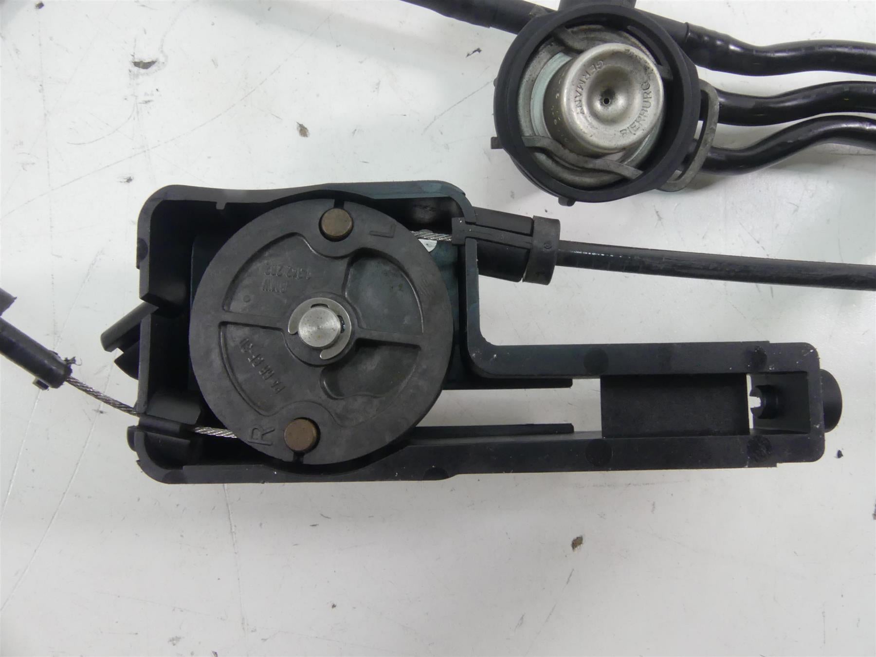 2003 BMW R1150 GS R21 Throttle Body Set & Junction Box 13541342495 13541342496 {{ shop.shopifyCountryName }} - Mototech271