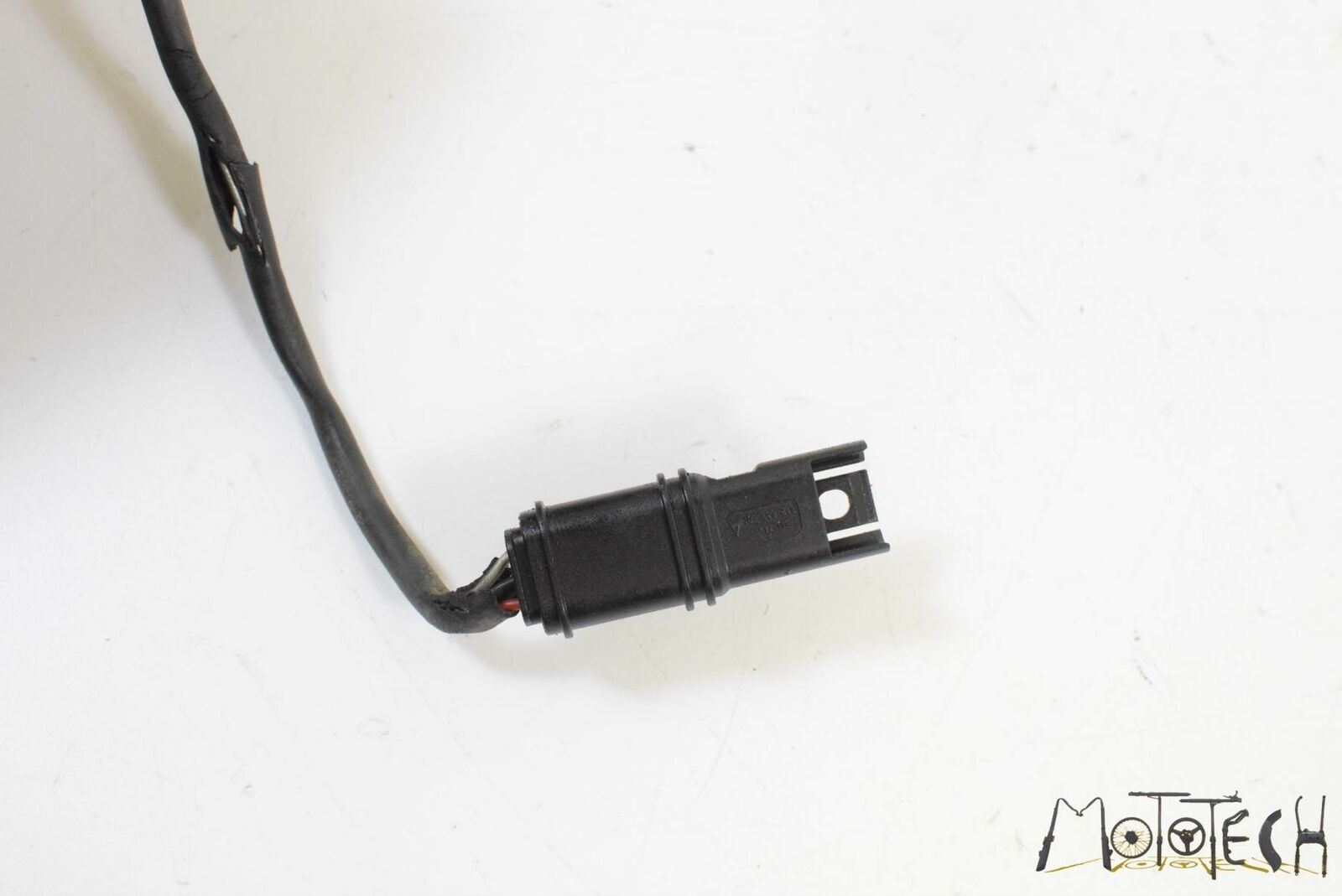 2009 BMW K1300 K1300S K40 Oil Tank Reservoir Assembly 770755101 {{ shop.shopifyCountryName }} - Mototech271