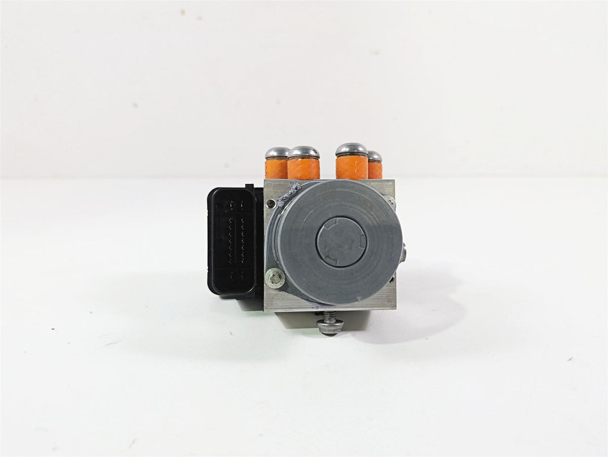 2018 BMW R nineT Urban GS K33 Abs Brake Pump Unit Module 34518561707 8567777 {{ shop.shopifyCountryName }} - Mototech271