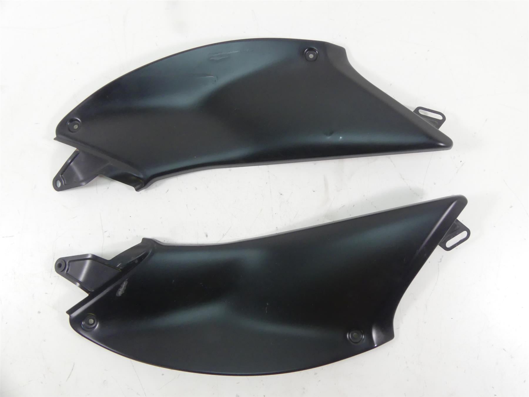 2015 Ducati Diavel Dark Left Right Side Tank Radiator Cover Fairing Set 48017041 | Mototech271