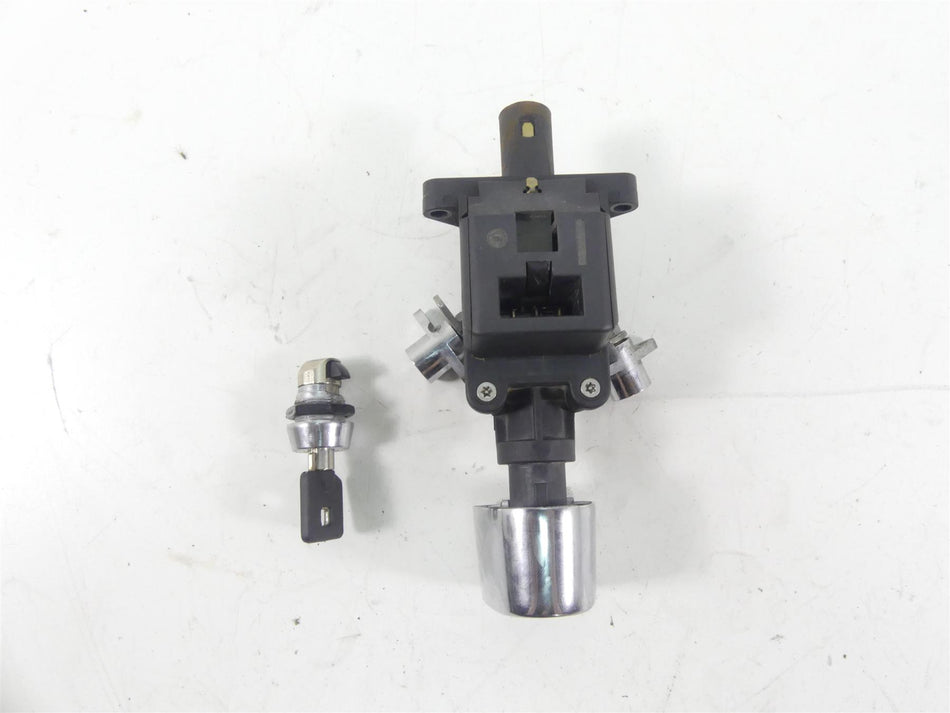 2013 Harley Touring FLTRX Road Glide Ignition Switch Key Lock Set 71572-06 {{ shop.shopifyCountryName }} - Mototech271