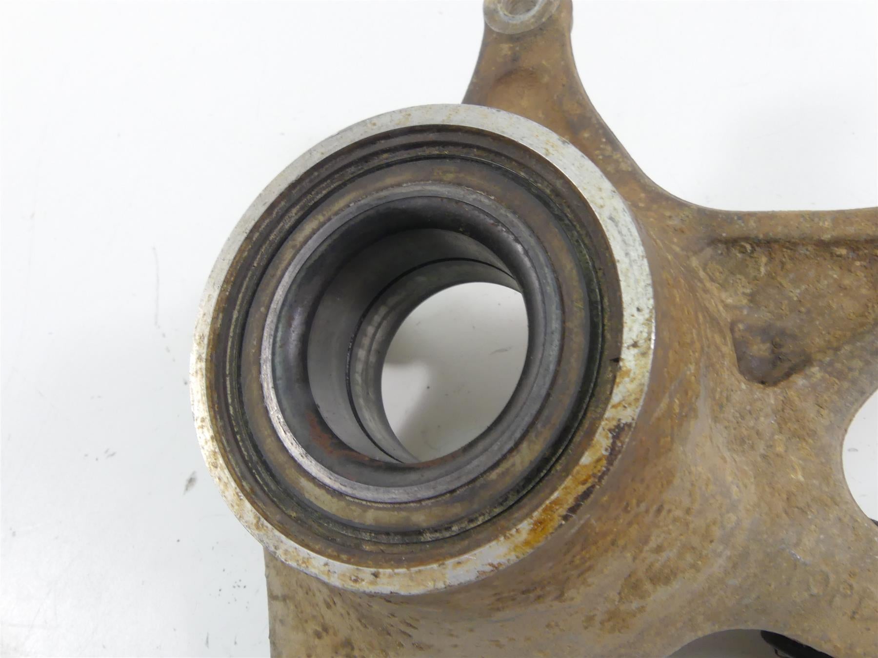 2020 Can Am Maverick X3 XMR Turbo RR Rear Left Wheel Spindle Knuckle 706001960 {{ shop.shopifyCountryName }} - Mototech271